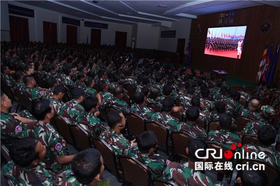 “我要以中国军人为榜样”——一位柬埔寨军人看完《大阅兵2019...