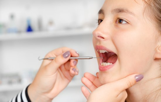 长虫<em>牙</em>无所谓，反正要换牙？龋齿对儿童的危害并不小