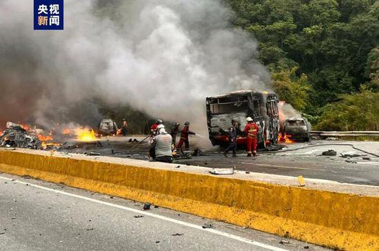 <em>委内瑞拉</em>首都货车爆炸事故死亡人数上升至15人