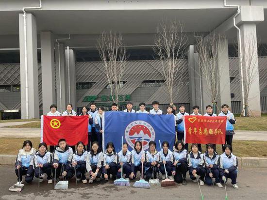 重庆市二〇三中学：我是“攀小越” 争做活雷锋