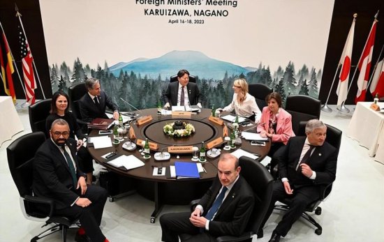 日本G7峰会再捅马蜂窝，自断留在中国的一条后路，2大国没人愿...
