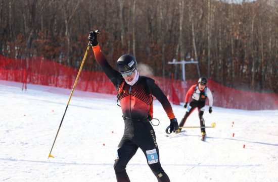 首枚全冬会滑雪登山金牌产生