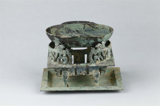 【行走河南·读懂<em>中国</em>】汉代青铜染器：古人的“火锅料碗”