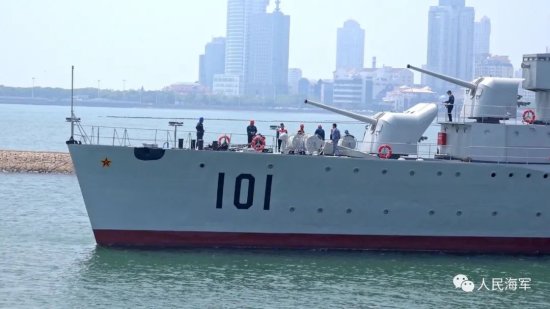重磅！国家一级文物101号“鞍山舰”坞修完毕，成功返回海军...