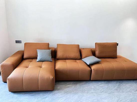 客厅<em>装修</em>时常见的4类沙发，别再选3+2的传统沙发了，真的好过时