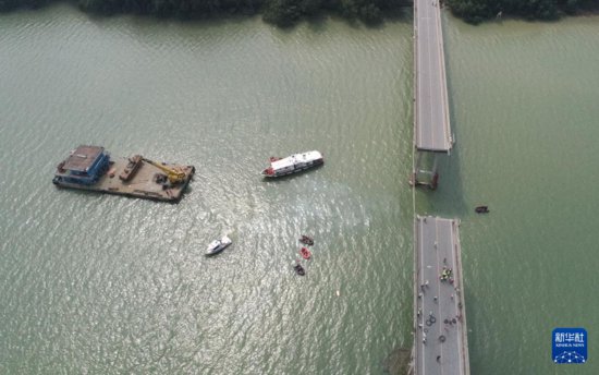 <em>广州南沙</em>“船撞桥”事故已造成5人死亡