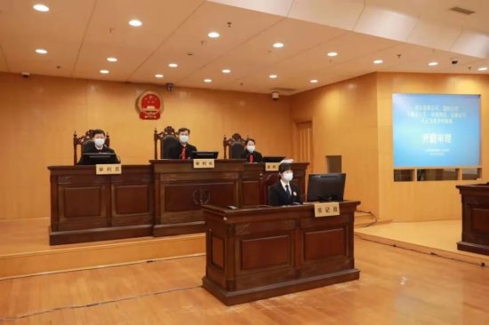 索赔500万！上海浦东法院开审的这起案件，1000万人在线围观