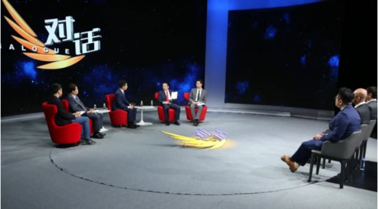 智谱AI CEO张鹏做客央视《对话》：2024年是向AGI发起冲锋的...