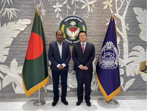 驻孟加拉国大使姚文拜会孟特警主任伊斯拉姆