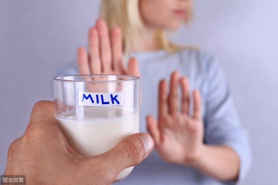 牛奶喝得越多死亡风险越高？<em>喝</em>多少奶、<em>喝什么</em>奶最<em>健康</em>呢？