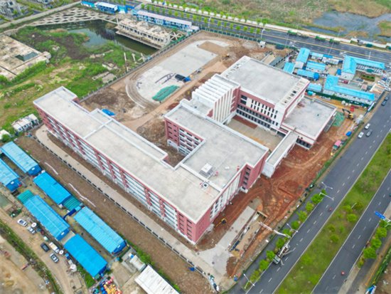 武汉经开区川江池小学建设进入冲刺 预计9月开学