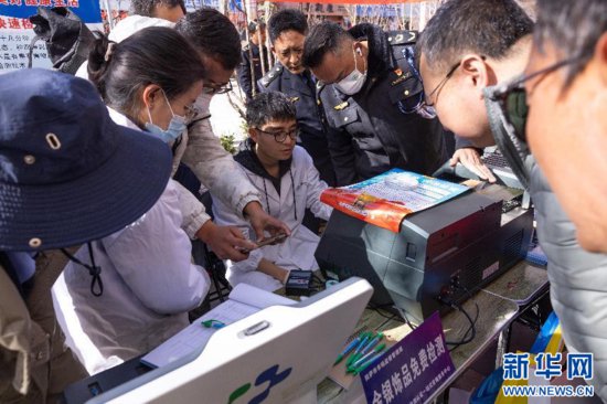 西藏拉萨：“3·15”国际消费者权益日集中宣传活动掠影