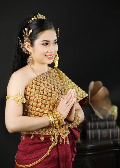 <em>亚洲</em>泰国传统服饰美女写真<em>图片</em>