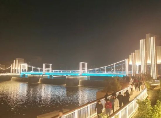 春节假期，这座桥“刷爆”朋友圈！