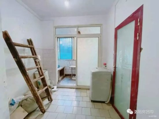 涧西区新疆路牡丹新村小区，简装<em>一室一厅出售</em>，44万元！