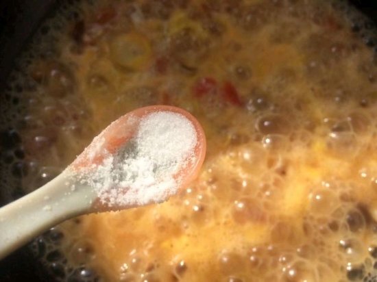 简单又营养的西红柿鸡蛋疙瘩汤，5块钱做一锅，全家都爱喝