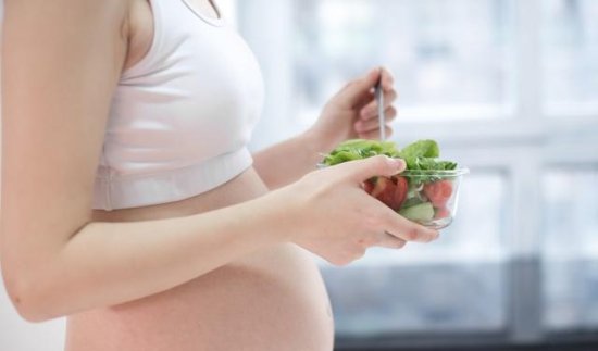 <em>女人</em>孕期“孕酮”低？常吃这3种“食物”，给你的身体上“保险”