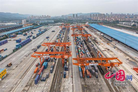 中国发布丨畅通西部陆海新通道，带动西部和内陆地区高水平对外...