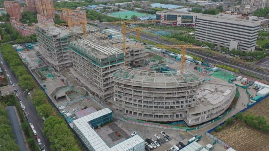 <em>北京口腔医院</em>迁建工程封顶，2024年搬入新址