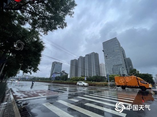 今天北京仍有雷雨出没早高峰或受影响 最高温降至31℃
