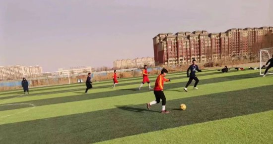 尉犁县团委组织开展首届“<em>塔罗</em>杯”青少年足球比赛