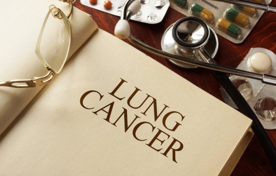 “符合浸润性肺腺癌”<em>是什么意思</em>？如何治疗？