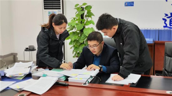 在广安，中交四航局为农民工打造“解忧项目部”