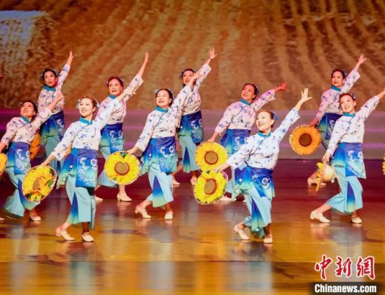 陕西打造公共文化服务链 民众以“舞”讲述陕西故事