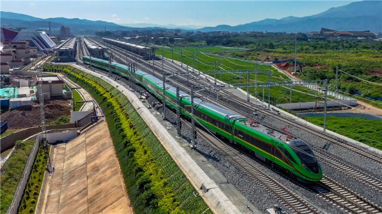 明年1月10日起实行新运行图，<em>云南</em>铁路客货运能力将再提升