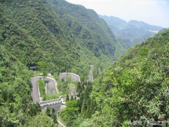遵义娄山关：贵州高原和四川盆地的分界，被称为黔北第一雄关