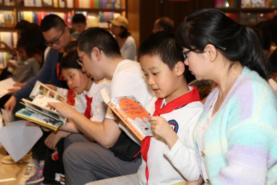 共筑书香重庆 今年重庆将打造28个“渝好品读”空间