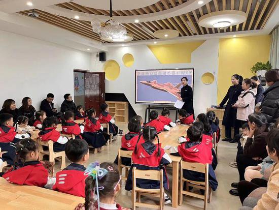 渝北区空港实验小学校附属幼儿园举行家长开放日活动